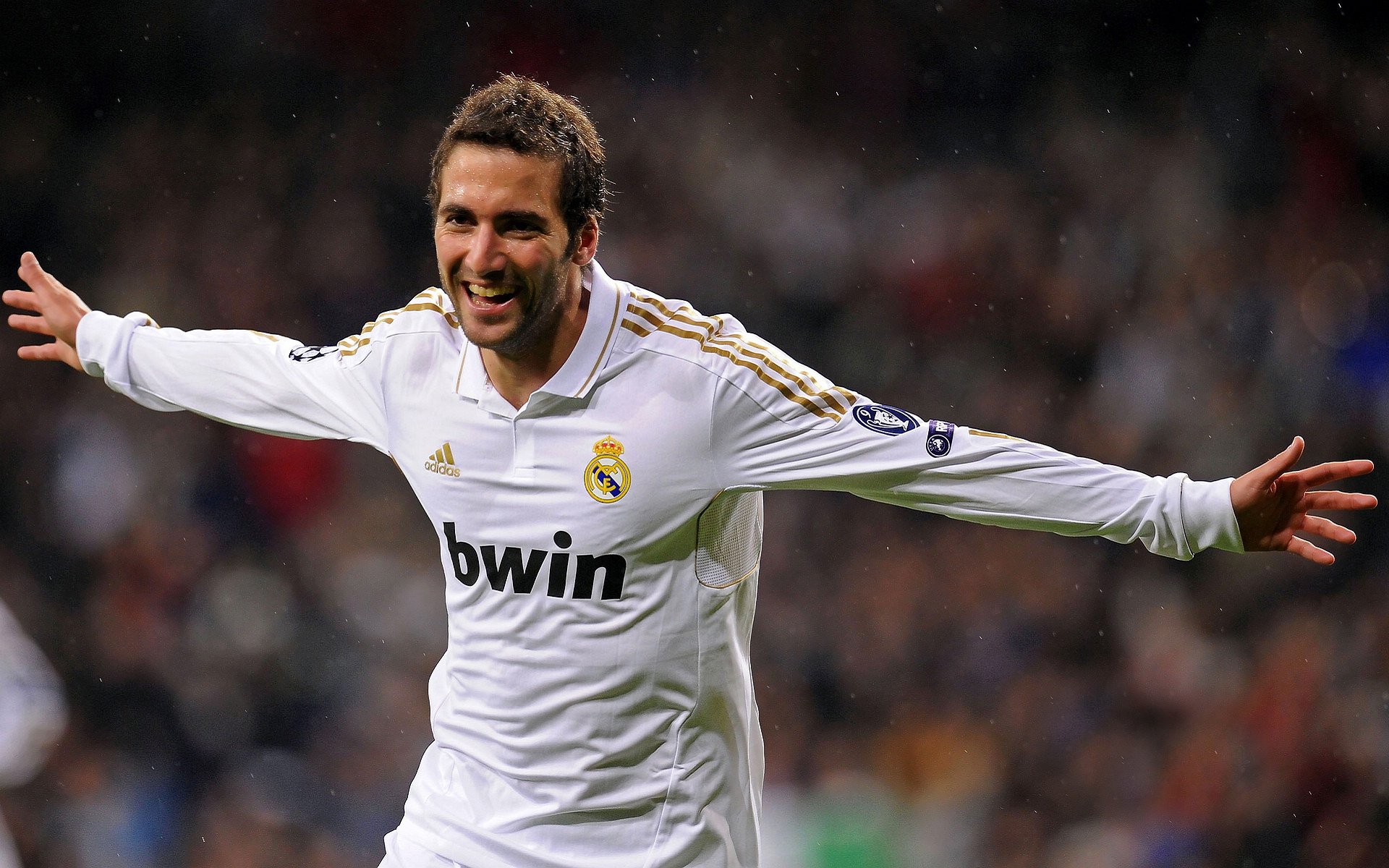 “青训营引入VR技术，打造沉浸式训练体验”，青训营cf